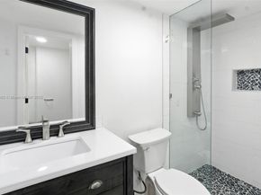 2242 Coolidge St, Hollywood FL 33020