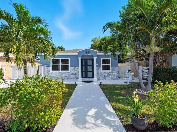2242 Coolidge St, Hollywood FL 33020