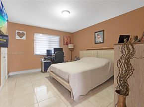 17400 NW 76th Ct, Hialeah FL 33015