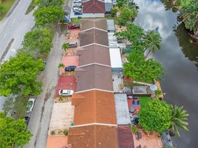 17400 NW 76th Ct, Hialeah FL 33015