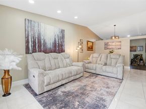 17400 NW 76th Ct, Hialeah FL 33015