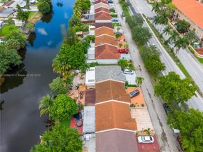 17400 NW 76th Ct, Hialeah FL 33015