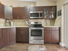 17400 NW 76th Ct, Hialeah FL 33015