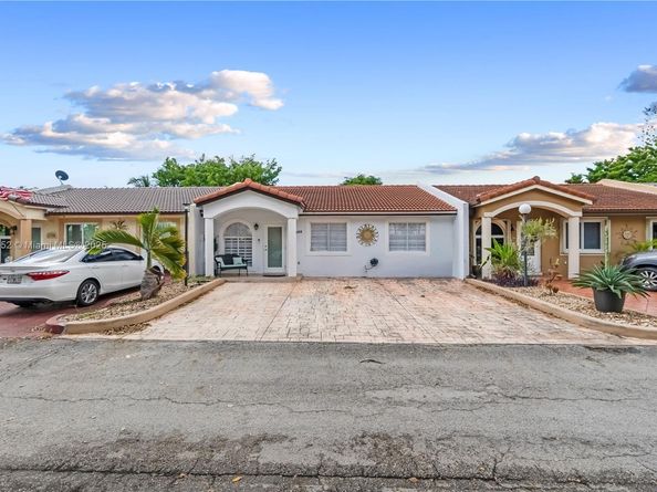 17400 NW 76th Ct, Hialeah FL 33015