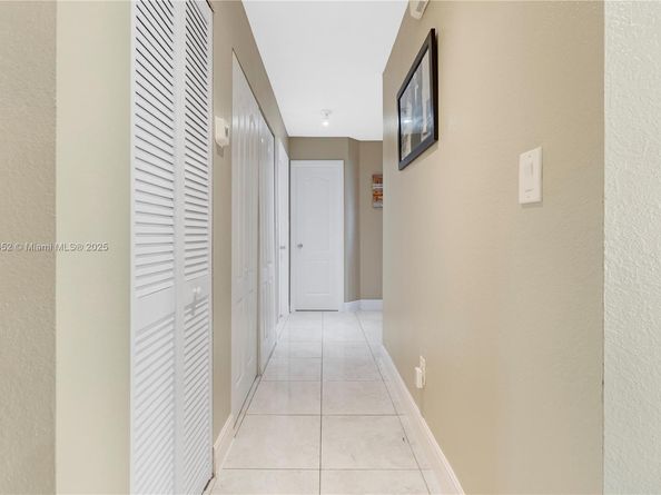 17400 NW 76th Ct, Hialeah FL 33015