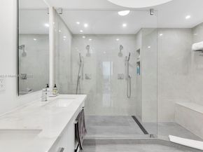 3131 NE 188th St 21004, Aventura FL 33180