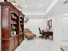 3131 NE 188th St 21004, Aventura FL 33180