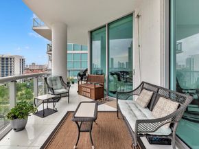 3131 NE 188th St 21004, Aventura FL 33180