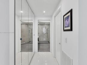 3131 NE 188th St 21004, Aventura FL 33180