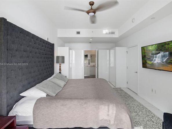 1010 Brickell Ave 4704, Miami FL 33131