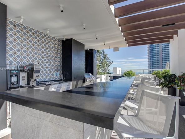 1010 Brickell Ave 4704, Miami FL 33131