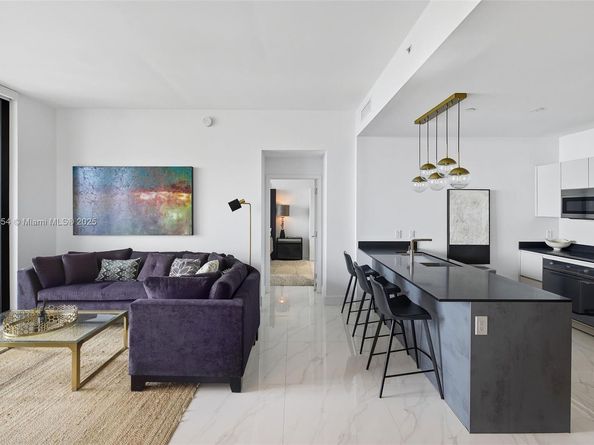 1010 Brickell Ave 4704, Miami FL 33131
