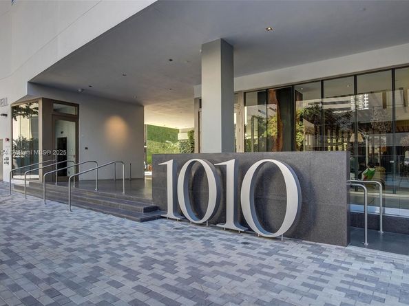 1010 Brickell Ave 4704, Miami FL 33131