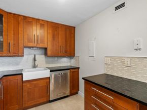 1623 Collins Ave 215, Miami Beach FL 33139
