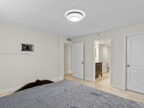 1623 Collins Ave 215, Miami Beach FL 33139
