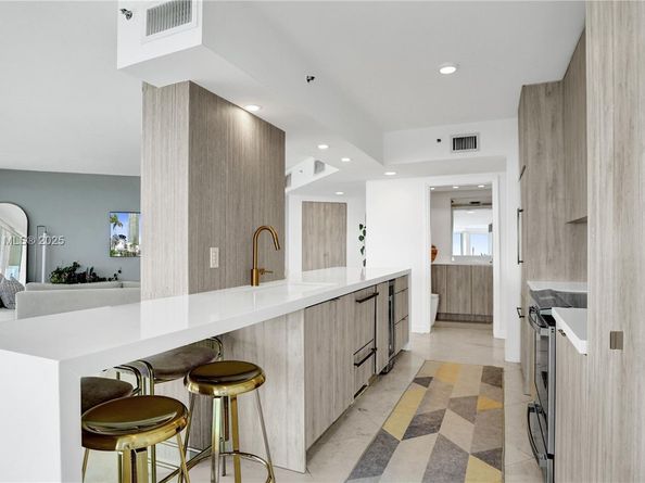 7330 Ocean Ter 20B, Miami Beach FL 33141