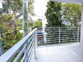 3374 Day ave A, Miami FL 33133