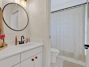 9046 SW 160th Ter, Palmetto Bay FL 33157