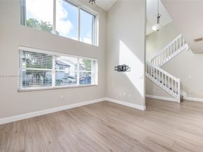 351 NE 211th St, Miami FL 33179