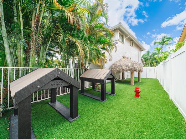 18201 NW 16th St, Pembroke Pines FL 33029