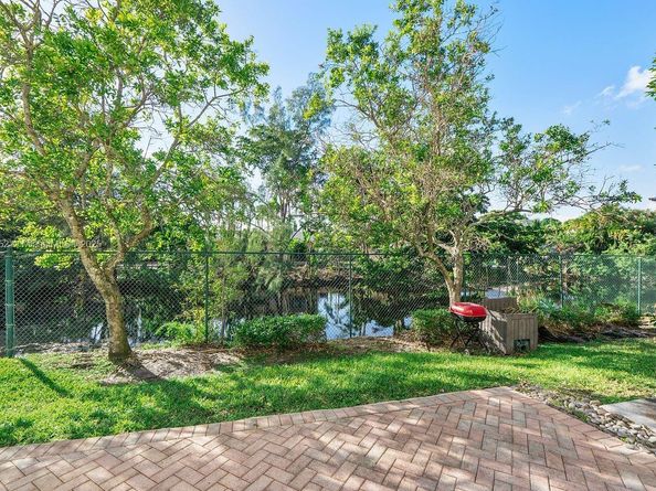 3991 NW 92 Avenue, Sunrise FL 33351