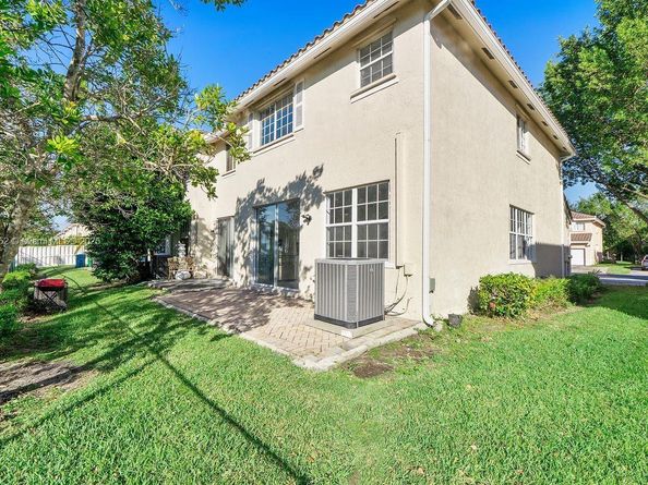 3991 NW 92 Avenue, Sunrise FL 33351