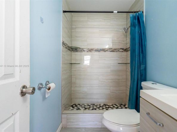 7217 SW 3rd Ct, North Lauderdale FL 33068
