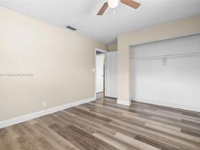7217 SW 3rd Ct, North Lauderdale FL 33068