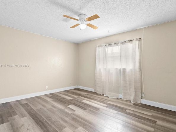 7217 SW 3rd Ct, North Lauderdale FL 33068