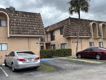 10856 Royal Palm Blvd