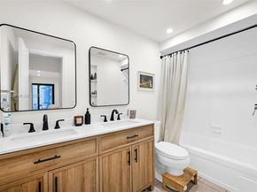 4020 N Hills Dr 29, Hollywood FL 33021