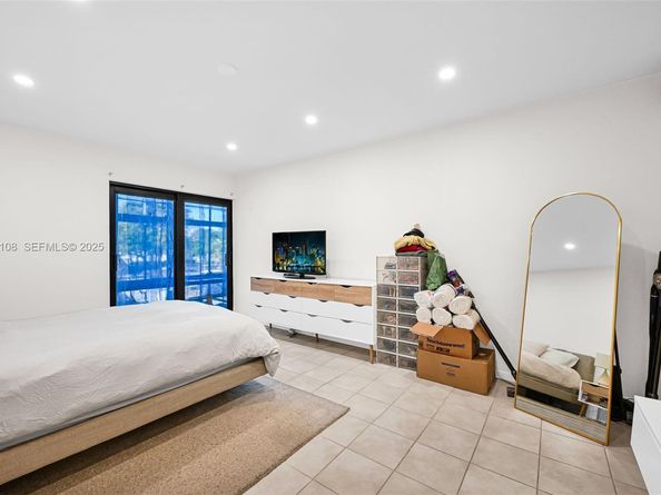 4020 N Hills Dr 29, Hollywood FL 33021