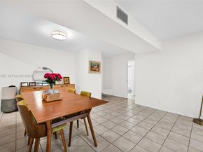 4020 N Hills Dr 29, Hollywood FL 33021