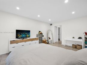 4020 N Hills Dr 29, Hollywood FL 33021