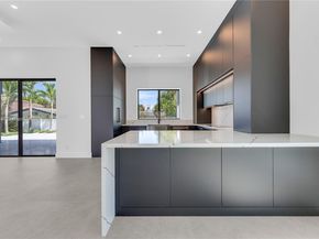 3205 Leigh Rd, Pompano Beach FL 33062