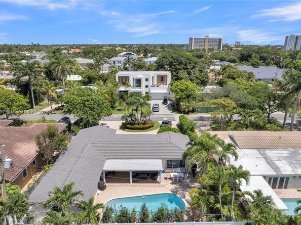 3205 Leigh Rd, Pompano Beach FL 33062