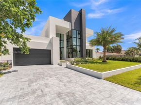 3205 Leigh Rd, Pompano Beach FL 33062
