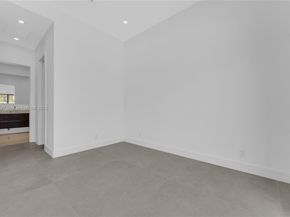 3205 Leigh Rd, Pompano Beach FL 33062