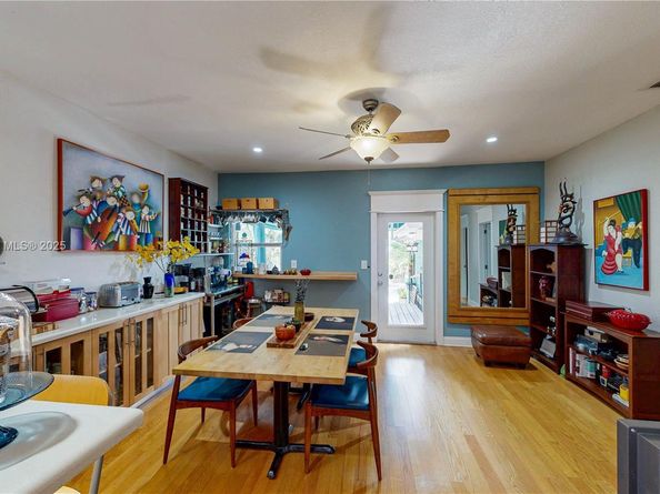 561 NW 53rd St, Miami FL 33127