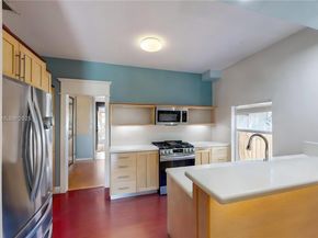 561 NW 53rd St, Miami FL 33127