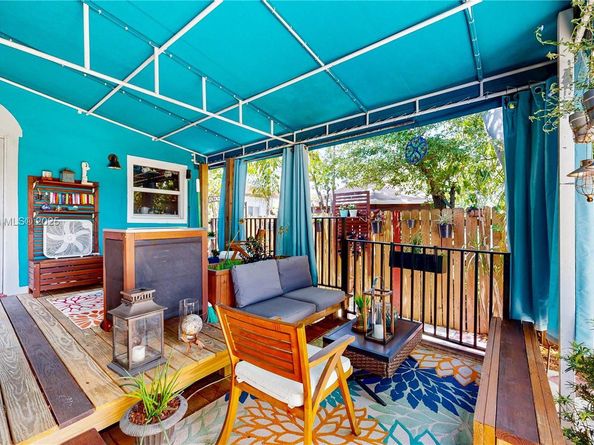 561 NW 53rd St, Miami FL 33127