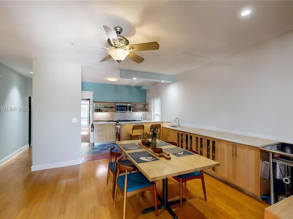 561 NW 53rd St, Miami FL 33127