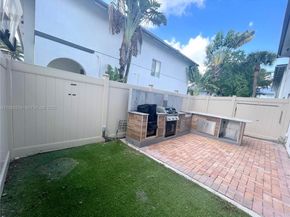 2755 Treasure Cove Cir, Dania Beach FL 33312
