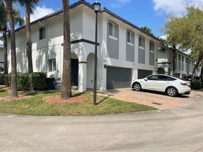 2755 Treasure Cove Cir, Dania Beach FL 33312