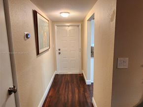 6731 Cypress Rd 411, Plantation FL 33317