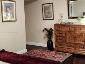 6731 Cypress Rd 411, Plantation FL 33317