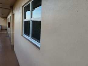 6731 Cypress Rd 411, Plantation FL 33317