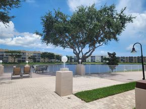 7694 Granville Dr 412E, Tamarac FL 33321