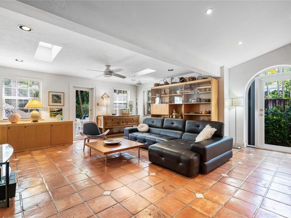 4421 Post Ave, Miami Beach FL 33140