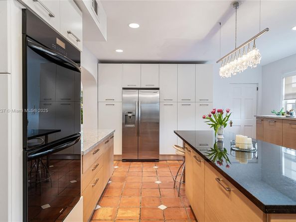 4421 Post Ave, Miami Beach FL 33140